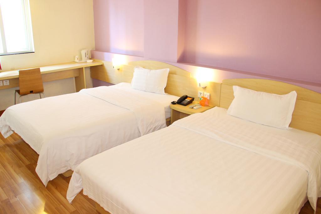 7Days Inn Premium Guangzhou Tianhe West Tiyu Road Subway Station Exterior foto