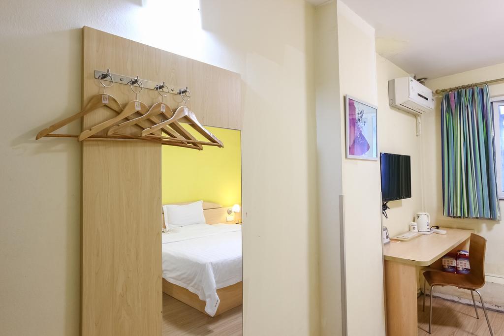 7Days Inn Premium Guangzhou Tianhe West Tiyu Road Subway Station Exterior foto